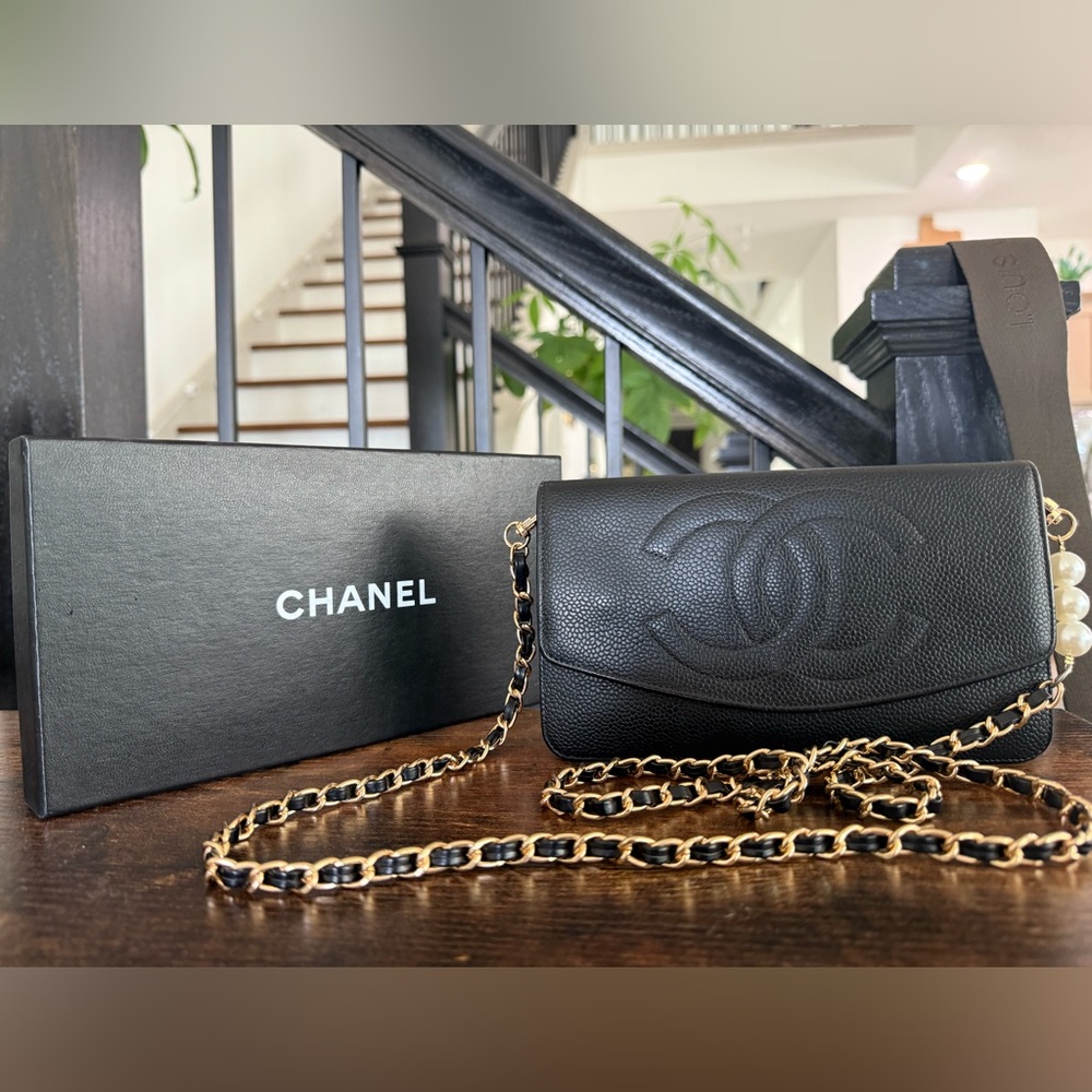 CHANEL Caviar WOC (Wallet on Chain) – 24K Gold Hardware | Versatile Black